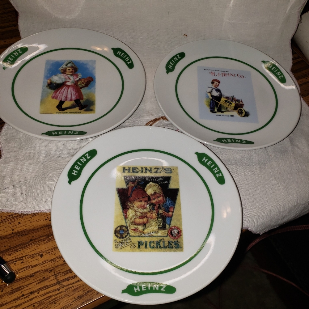Vintage HEINZ Limited Edition  6 Inch Plates (3)